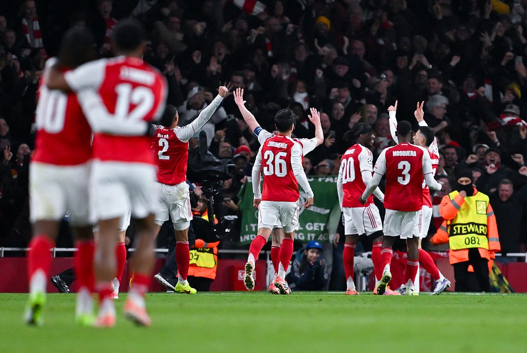 武磊受邀出席上海徐汇区足球超级联赛开幕式，并宣布比赛开幕（武磊亮相上海徐汇区足球超级联赛开幕式，宣布赛事正式启动）