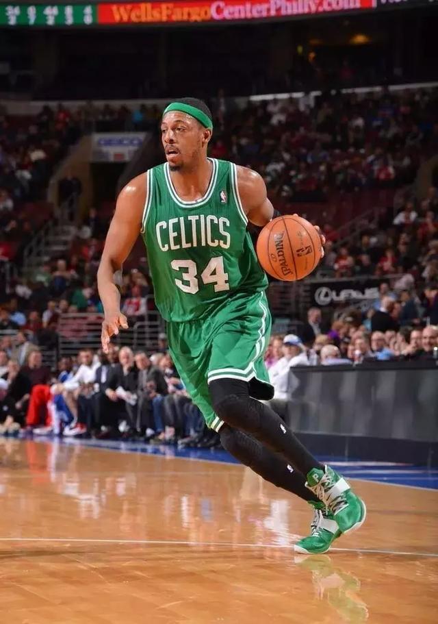 意大利11月名单：多纳鲁马领衔，里奇、斯卡马卡、早安哥回归（意大利公布11月征召：多纳鲁马坐镇，里奇、斯卡马卡、早安哥回归）