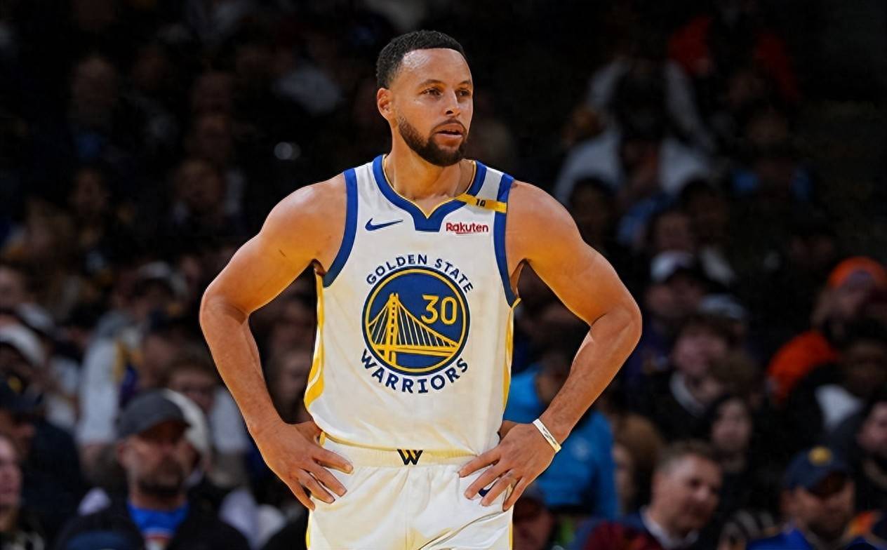 足球的残酷现实（足球世界的冷酷真相）