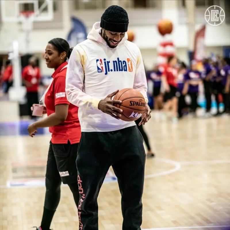 小孔塞桑：和伊尔迪兹一起踢球很容易；相信我未来会进很多球（小孔塞桑：与伊尔迪兹配合轻松，我有信心未来攻入更多进球）