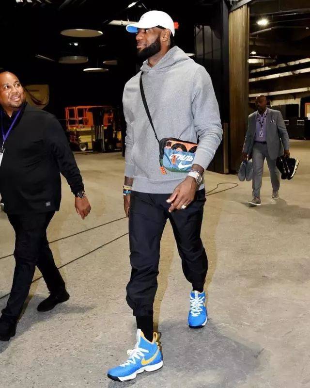 布伦森末节在场尼克斯净胜14分，布朗：今收获赛季最精彩胜利（末节布伦森在场尼克斯净赢14分，布朗：这是本季最精彩一胜）