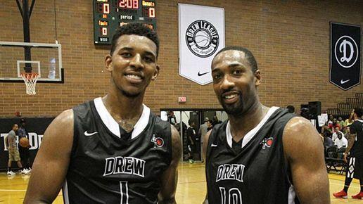 科尔：追梦和我说他可以打替补，但我现在根本没考虑过这件事（科尔：追梦表示可接受替补角色，但我目前并未考虑此事）