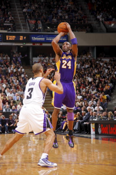 亚历山大被评为加拿大年度最佳运动员，第二次获此殊荣（亚历山大二度荣膺加拿大年度最佳运动员）