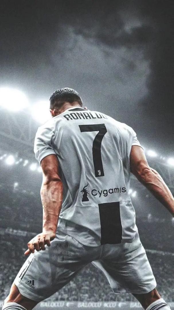 美媒：由于库里缺阵，76人主场最低门票降至8美元（美媒：因库里缺席，76人主场最低票价仅8美元）